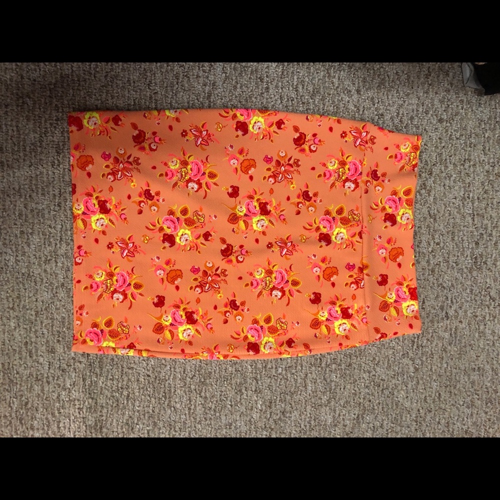 Nwot large Cassie lularoe